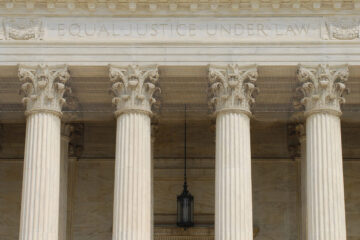 image of the columns on the Supreme Court building in Washington DC