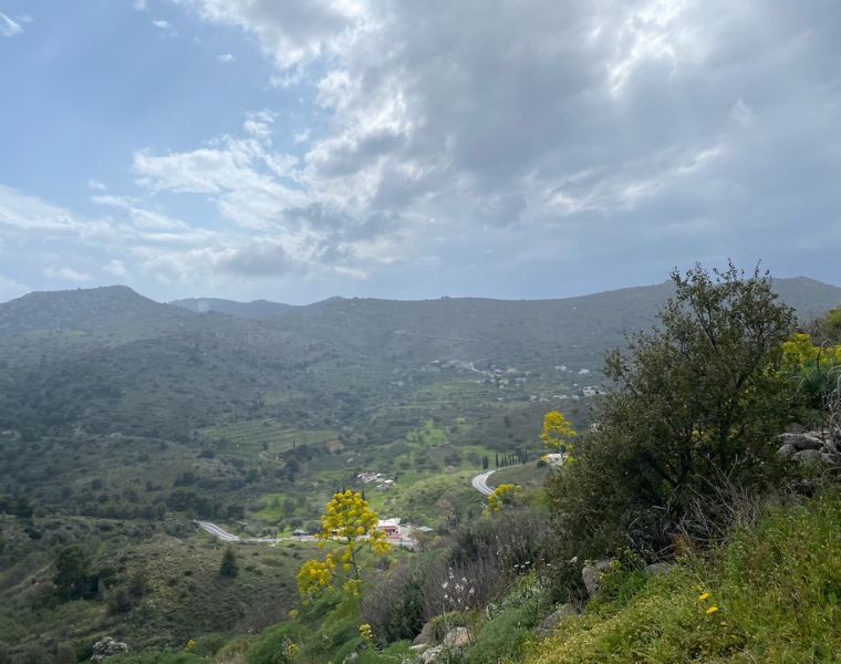 Photo of a mountainous landscape in Greece