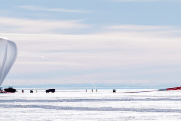 launching a giant balloon on the frozen ice