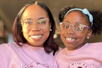 Photo of Pierra Heard and her daughter, Pace, wearing matching pink sweatshirts